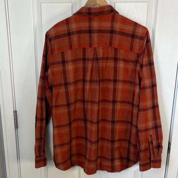 REI Women’s XL Orange Plaid Flannel Button Down - Picture 6 of 6